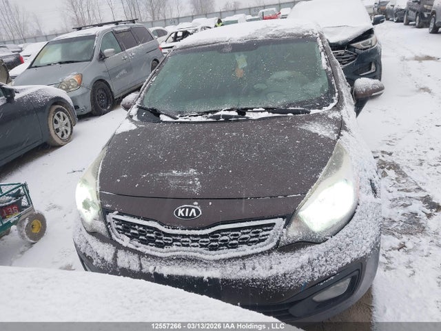 12557266 :رقم المزاد ، KNADN4A32F6500179 vin ، 2015 Kia Rio Ex/ex+/lx/lx+/sx مزاد بيع