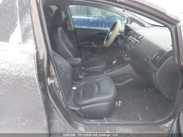 12557266 :رقم المزاد ، KNADN4A32F6500179 vin ، 2015 Kia Rio Ex/ex+/lx/lx+/sx مزاد بيع
