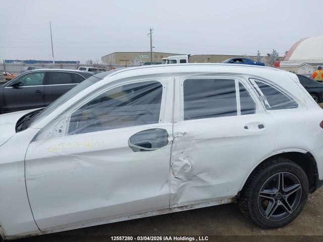 12557280 :رقم المزاد ، W1N0G8EB2NV369031 vin ، 2022 Mercedes-benz Glc 300 4matic مزاد بيع