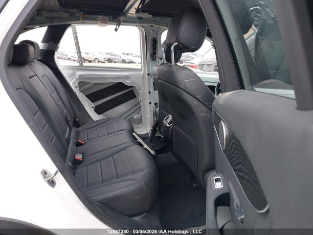 12557280 :رقم المزاد ، W1N0G8EB2NV369031 vin ، 2022 Mercedes-benz Glc 300 4matic مزاد بيع