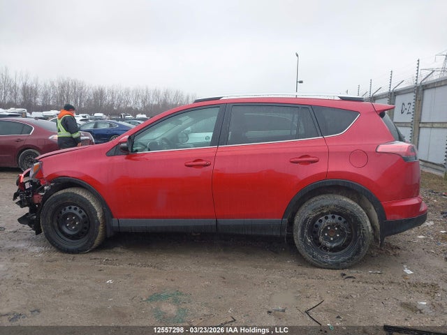 2T3ZFREVXGW292258 Toyota RAV4 LE