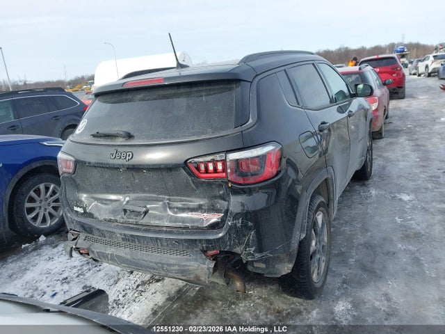 3C4NJDDB4JT316074 Jeep Compass Trailhawk