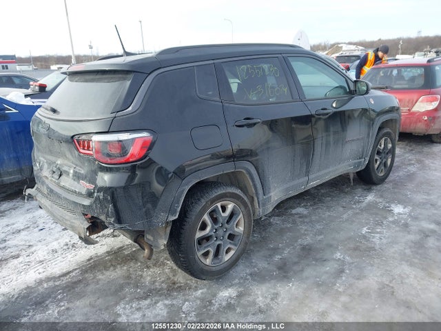 3C4NJDDB4JT316074 Jeep Compass Trailhawk