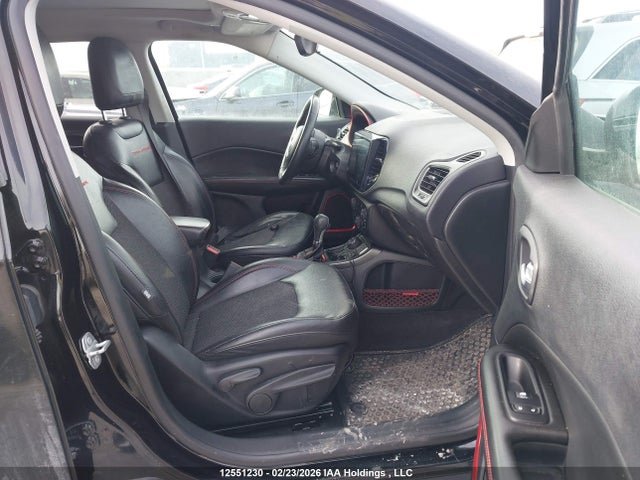 3C4NJDDB4JT316074 Jeep Compass Trailhawk