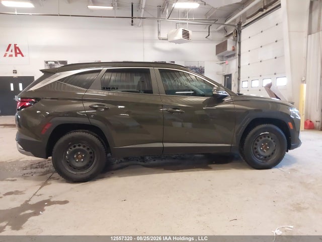 5NMJBCDE8SH454733 Hyundai Tucson Preferred Awd