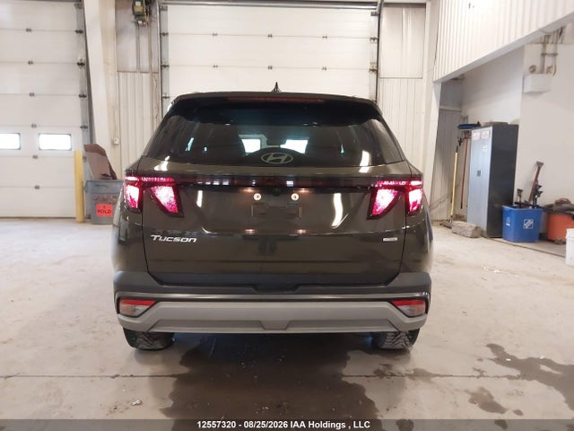 5NMJBCDE8SH454733 Hyundai Tucson Preferred Awd