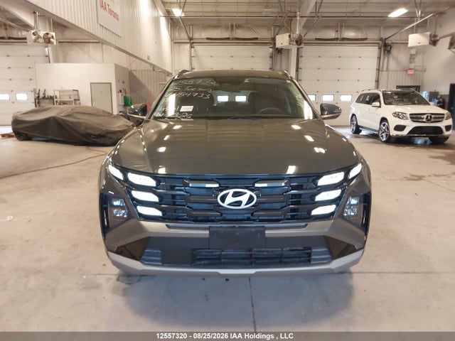 5NMJBCDE8SH454733 Hyundai Tucson Preferred Awd