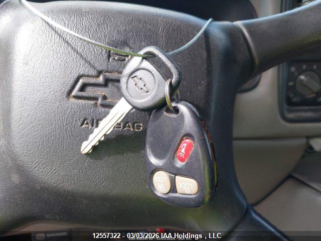 2000 Chevrolet Silverado 2500 Ls/lt მანქანა იყიდება აუქციონზე, vin: 1GCGK29U1YZ179926, აუქციონის ნომერი: 12557322