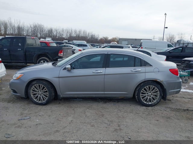 12557340 :رقم المزاد ، 1C3CCBCG5DN605850 vin ، 2013 Chrysler 200 Limited مزاد بيع