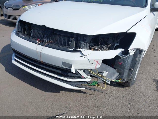 3VW267AJ4GM268304 Volkswagen Jetta
