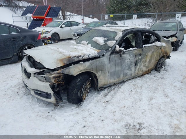 BMW 328i Xdrive 2014 WBA3B3G59ENR84587 Image 2