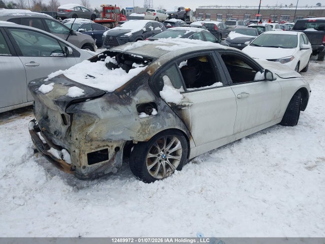 BMW 328i Xdrive 2014 WBA3B3G59ENR84587 Image 4
