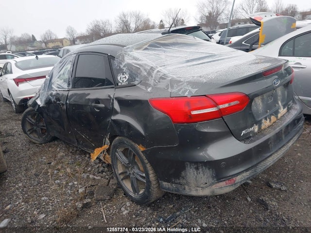 2015 Ford Focus Se მანქანა იყიდება აუქციონზე, vin: 1FADP3F26FL251223, აუქციონის ნომერი: 12557374