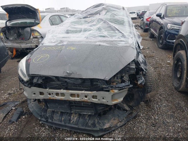 2015 Ford Focus Se მანქანა იყიდება აუქციონზე, vin: 1FADP3F26FL251223, აუქციონის ნომერი: 12557374