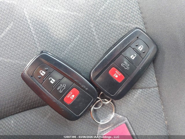 2T3R1RFV1NC273061 Toyota Rav4 Xle/xle Premium