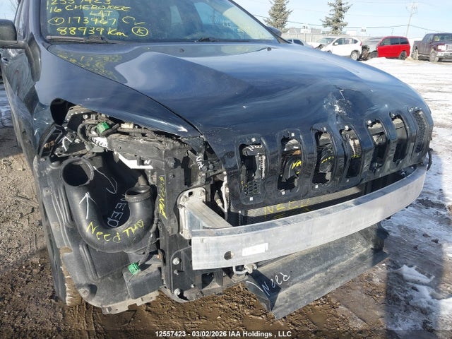 1C4PJMCSXGW173967 Jeep Cherokee Latitude