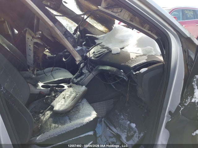2014 Ford Escape Se მანქანა იყიდება აუქციონზე, vin: 1FMCU9G94EUD04776, აუქციონის ნომერი: 12557492