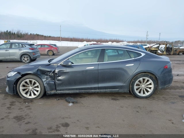 Tesla Model S 60d/70d/75d/85d/90d 2016 5YJSA1E24GF136598 Image 14