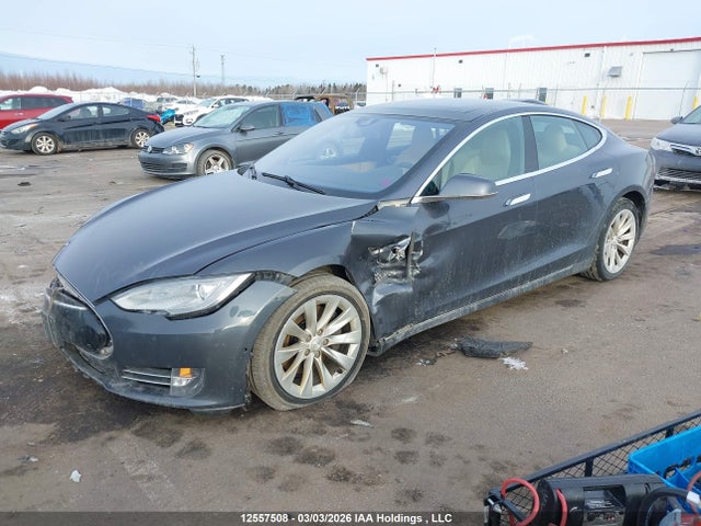 Tesla Model S 60d/70d/75d/85d/90d 2016 5YJSA1E24GF136598 Image 2