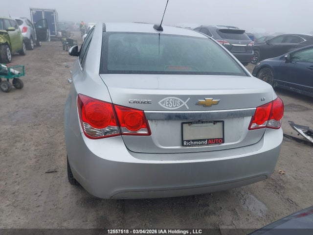 1G1PC5SBXF7244426 Chevrolet CRUZE LT