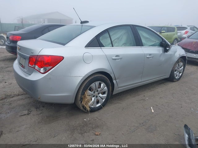 1G1PC5SBXF7244426 Chevrolet CRUZE LT