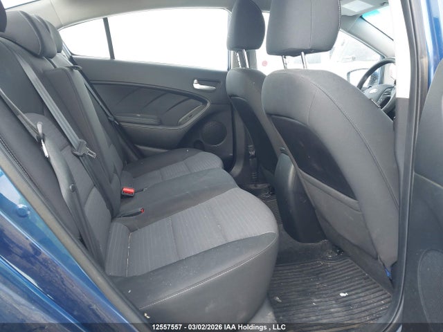 3KPFL4A79JE186490 KIA Forte Lx/s