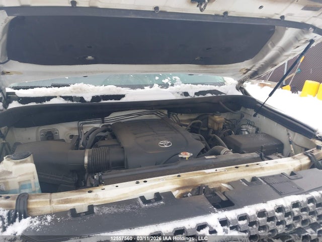 5TFDY5F17KX808637 Toyota Tundra