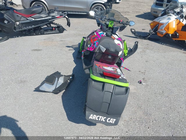 4UF18SNW0JT110805 Arctic Cat Zr 7000