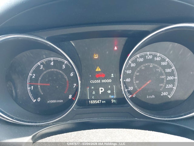 JA4AH3AU0KU601107 Mitsubishi RVR