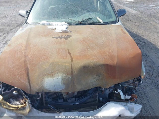 12557587 :رقم المزاد ، 1YVGF22C115223842 vin ، 2001 Mazda 626 Es/lx مزاد بيع