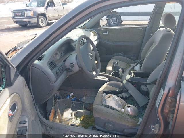 12557587 :رقم المزاد ، 1YVGF22C115223842 vin ، 2001 Mazda 626 Es/lx مزاد بيع