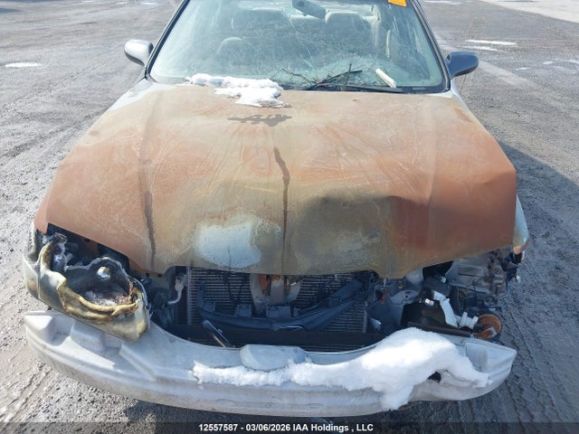 12557587 :رقم المزاد ، 1YVGF22C115223842 vin ، 2001 Mazda 626 Es/lx مزاد بيع