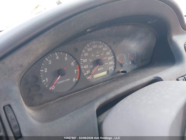 12557587 :رقم المزاد ، 1YVGF22C115223842 vin ، 2001 Mazda 626 Es/lx مزاد بيع