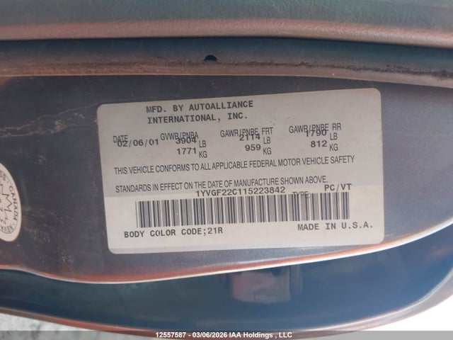 12557587 :رقم المزاد ، 1YVGF22C115223842 vin ، 2001 Mazda 626 Es/lx مزاد بيع