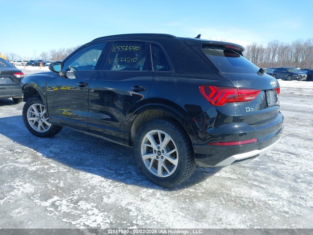 WA1AUCF35S1077210 Audi Q3 Premium 40