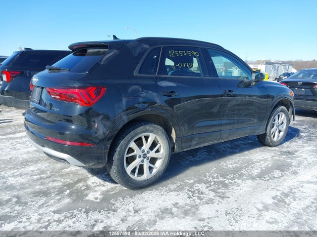 WA1AUCF35S1077210 Audi Q3 Premium 40