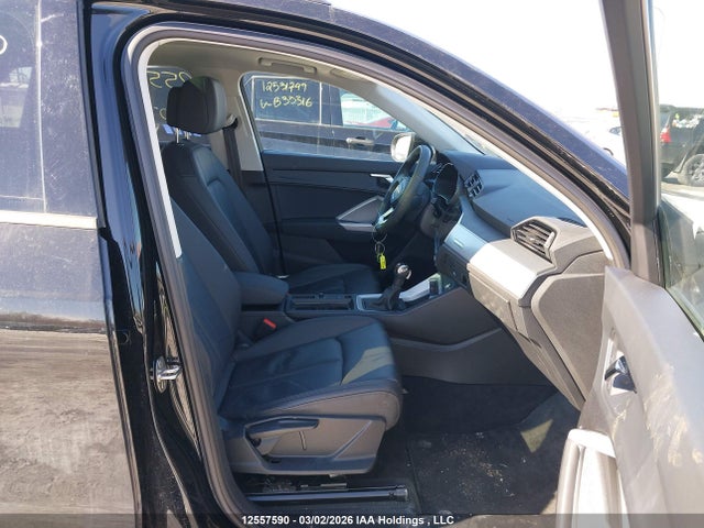 WA1AUCF35S1077210 Audi Q3 Premium 40