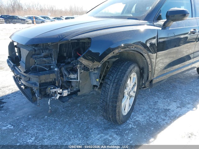 WA1AUCF35S1077210 Audi Q3 Premium 40