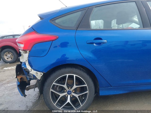 1FADP3K2XJL218594 Ford FOCUS SE
