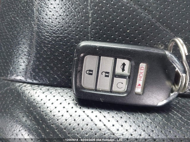 2016 Honda Civic Touring მანქანა იყიდება აუქციონზე, vin: 2HGFC1F96GH114427, აუქციონის ნომერი: 12557614
