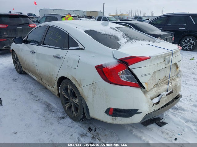 2016 Honda Civic Touring მანქანა იყიდება აუქციონზე, vin: 2HGFC1F96GH114427, აუქციონის ნომერი: 12557614