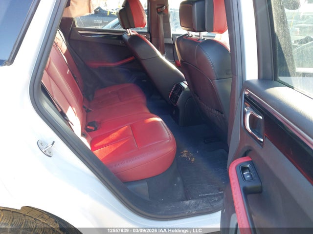 WP1AB2A54HLB17657 Porsche MACAN S
