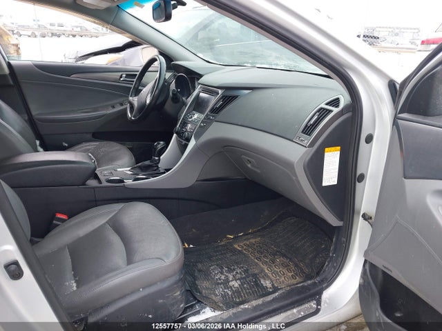 12557757 :رقم المزاد ، KMHEC4A42EA118599 vin ، 2014 Hyundai Sonata Hybrid Hybrid مزاد بيع