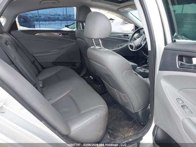 12557757 :رقم المزاد ، KMHEC4A42EA118599 vin ، 2014 Hyundai Sonata Hybrid Hybrid مزاد بيع