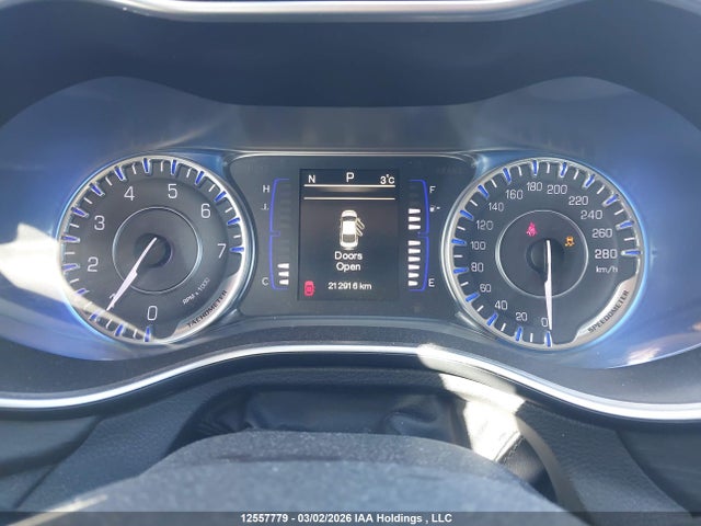 Продаж на аукціоні авто 2015 Chrysler 200 Limited, vin: 1C3CCCAB0FN512959, номер лоту: 12557779