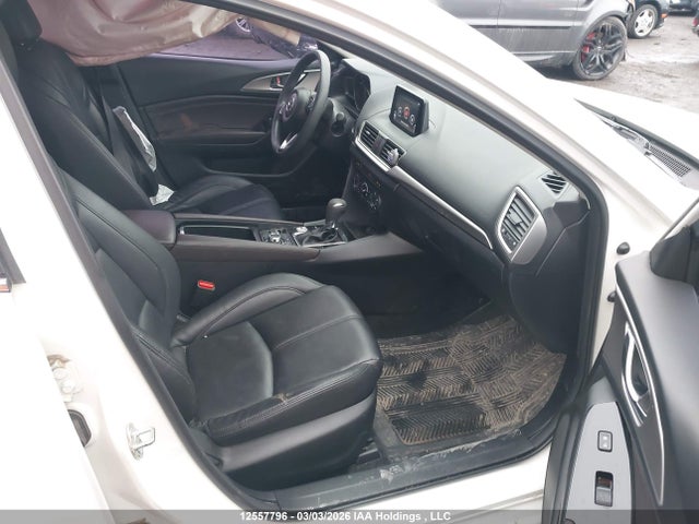 3MZBN1T7XJM221254 Mazda 3 SE