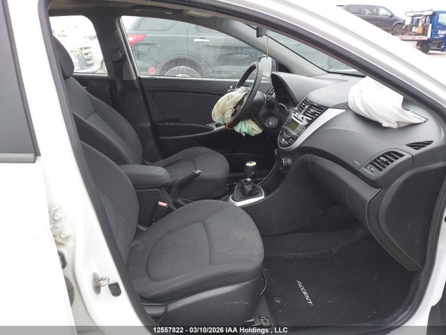 Продажа на аукционе авто 2013 Hyundai Accent Gls, vin: KMHCU5AE6DU074123, номер лота: 12557822