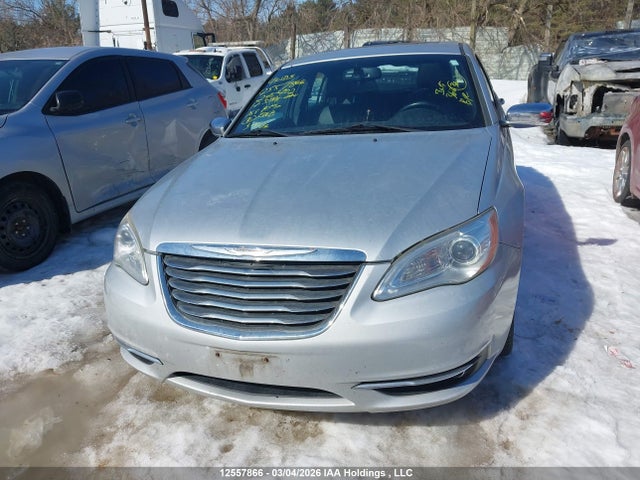 1C3CCBCG9CN245402 Chrysler 200