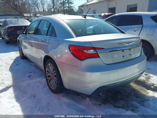 1C3CCBCG9CN245402 Chrysler 200