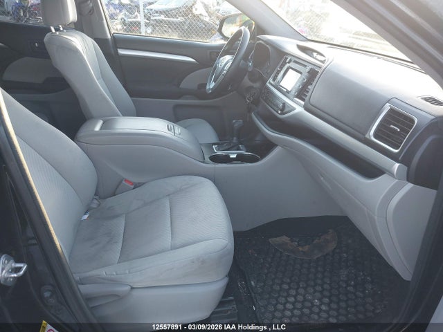 Aukcja sprzedaży 2015 Toyota Highlander Le, vin: 5TDBKRFH8FS156202, numer aukcji: 12557891